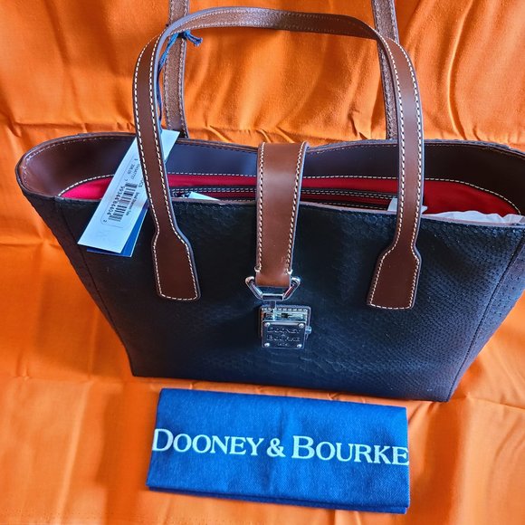 Dooney & Bourke Handbags - Dooney& Bourke Shannon Tote Bag RETAIL $298.00